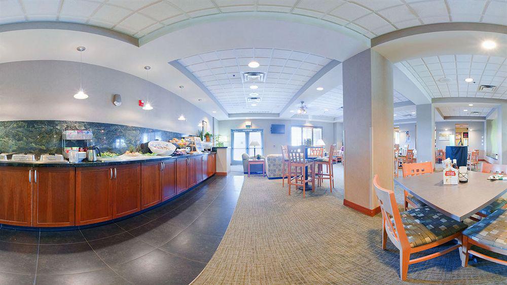 Holiday Inn & Suites Goodyear - West Phoenix Area By Ihg Exterior photo