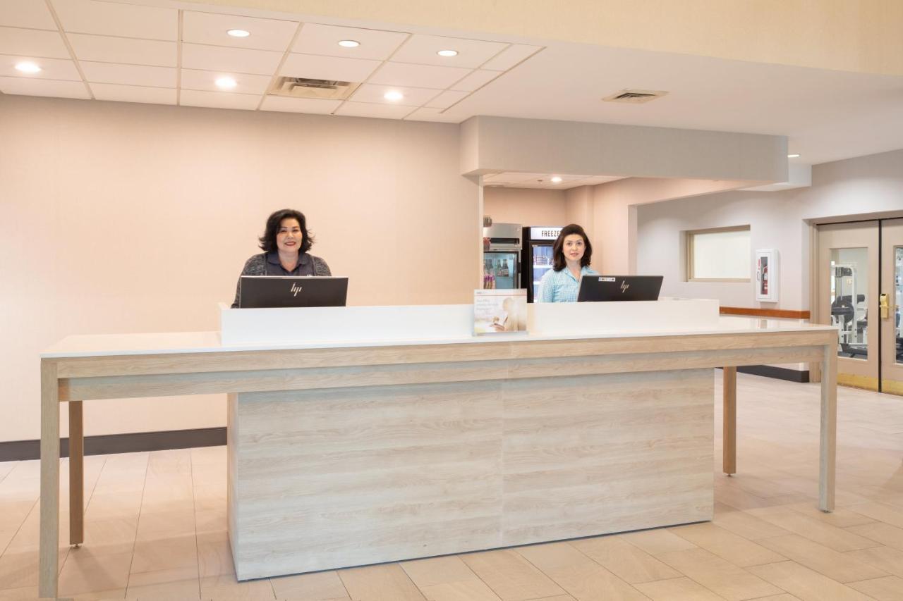 Holiday Inn & Suites Goodyear - West Phoenix Area By Ihg Exterior photo