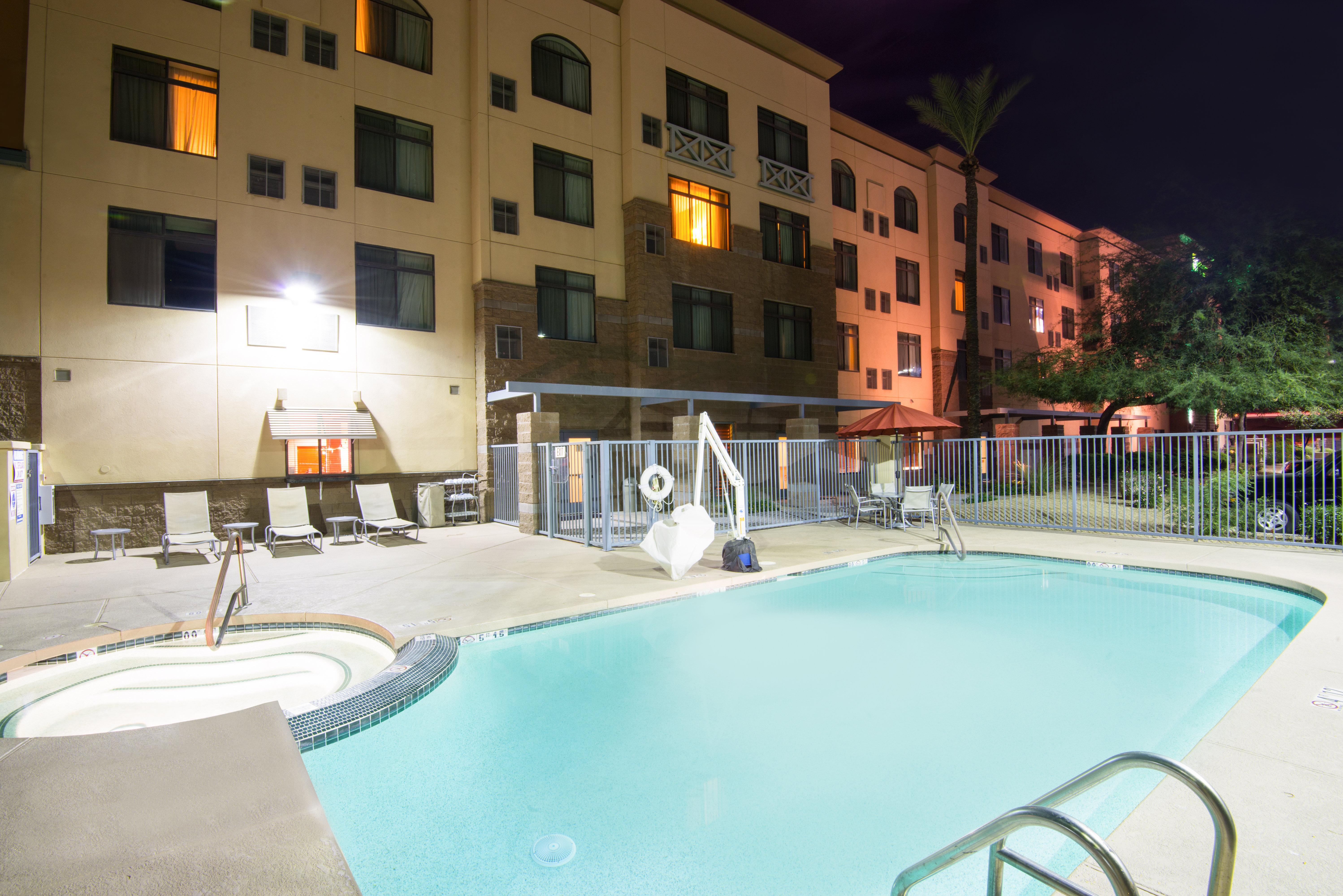Holiday Inn & Suites Goodyear - West Phoenix Area By Ihg Exterior photo