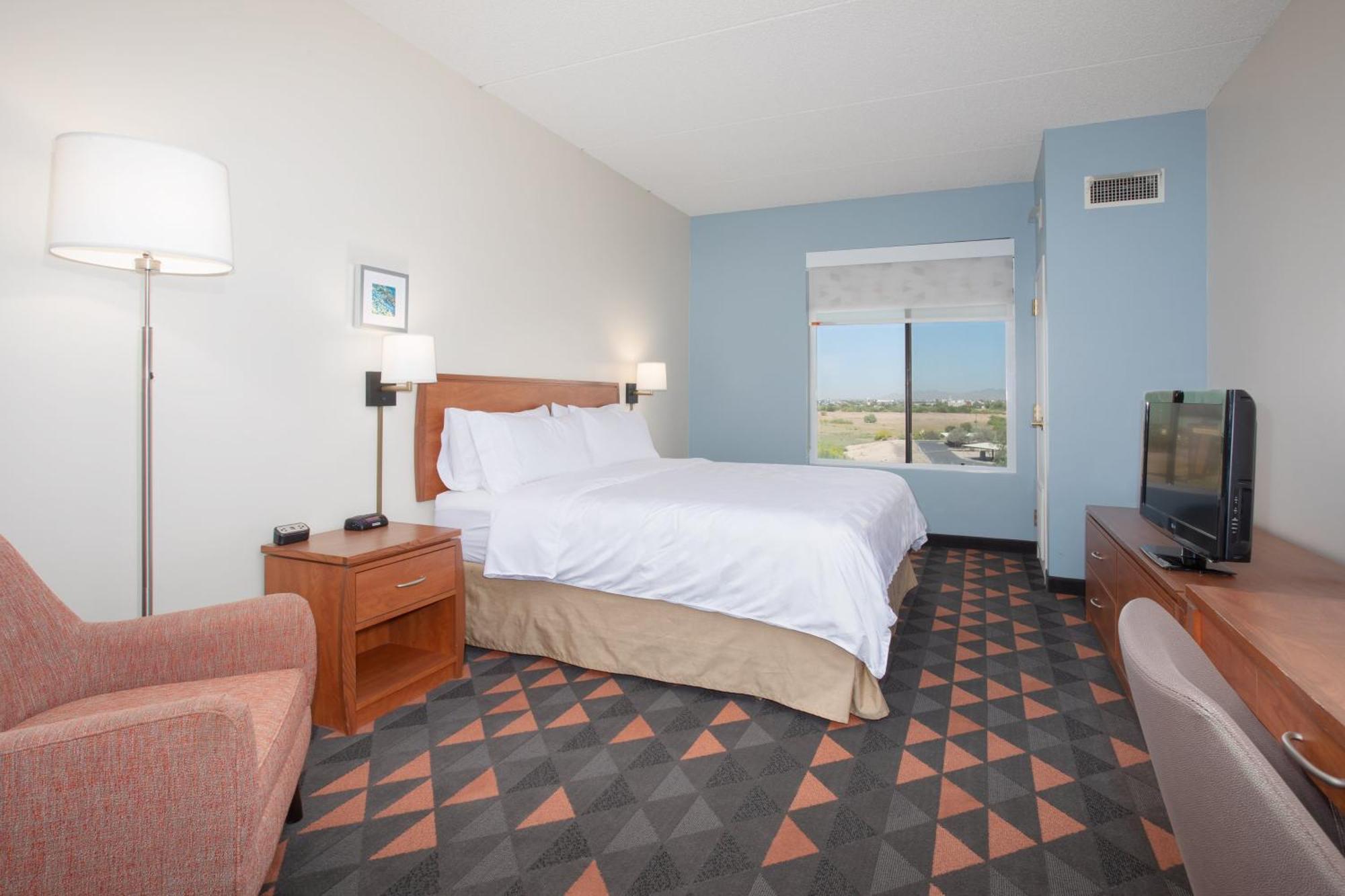 Holiday Inn & Suites Goodyear - West Phoenix Area By Ihg Exterior photo